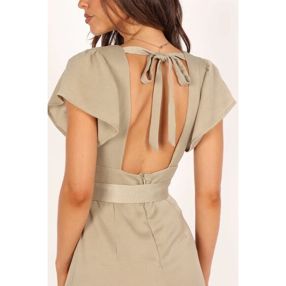 NWT Petal and Pup Orin Short Sleeve Bow Back Jumpsuit Olive Green Size 6 Boho - Picture 4 of 15